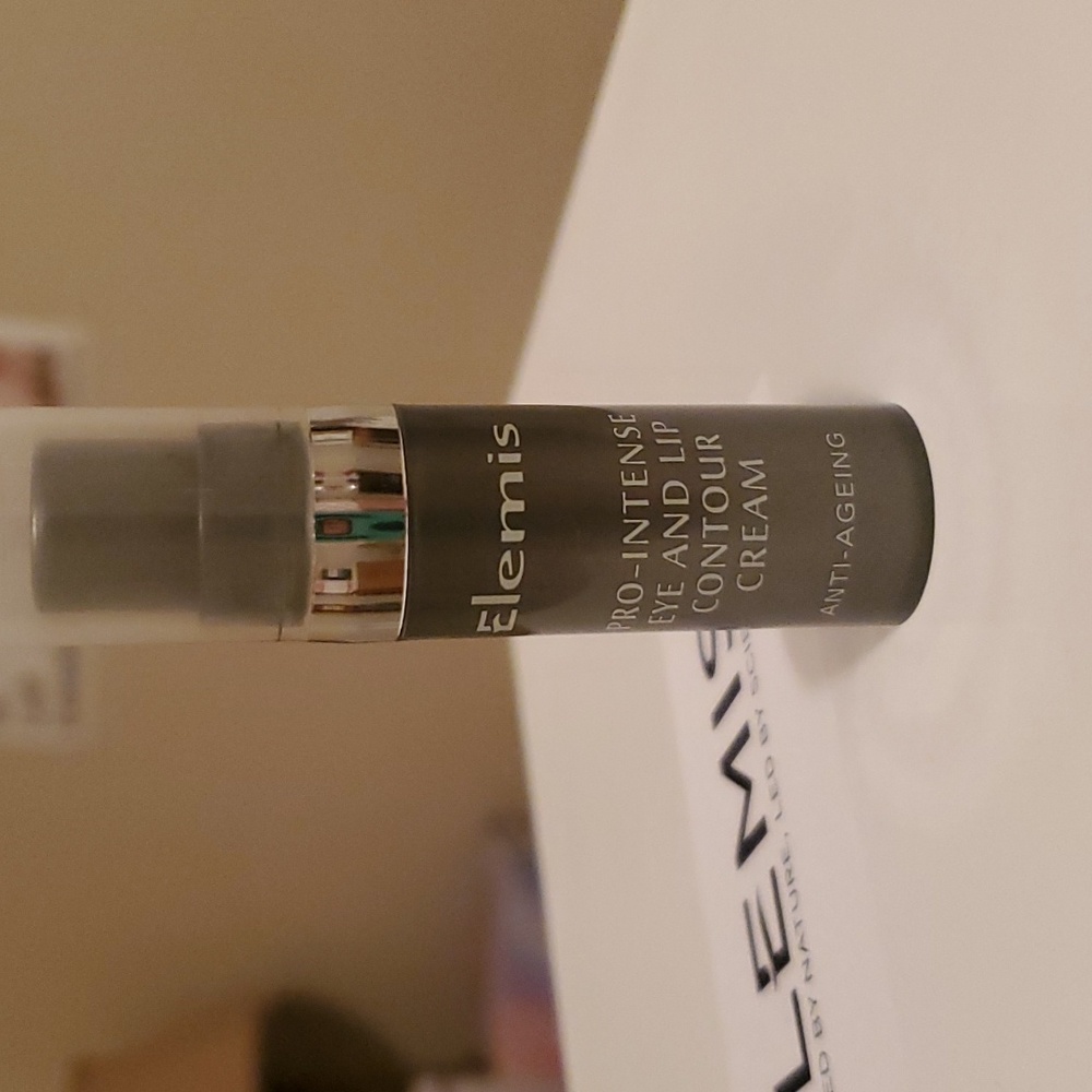 ELEMIS Collagen Collection - Picture 6 of 7